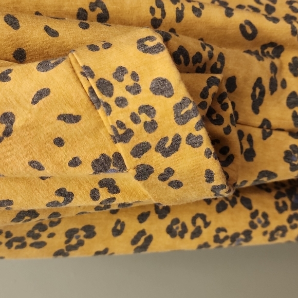 MTS leopard top - Picture 5 of 10